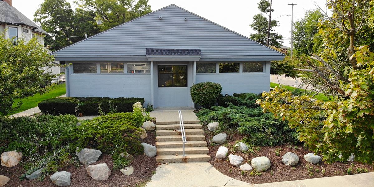 335 Seymour Ave
