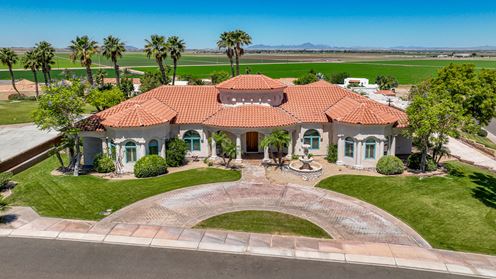 Stunning Home in The Bluffs - 2250 S Rodriguez Way