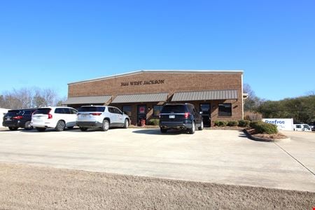 Photo of commercial space at 3166 W Jackson St in Tupelo