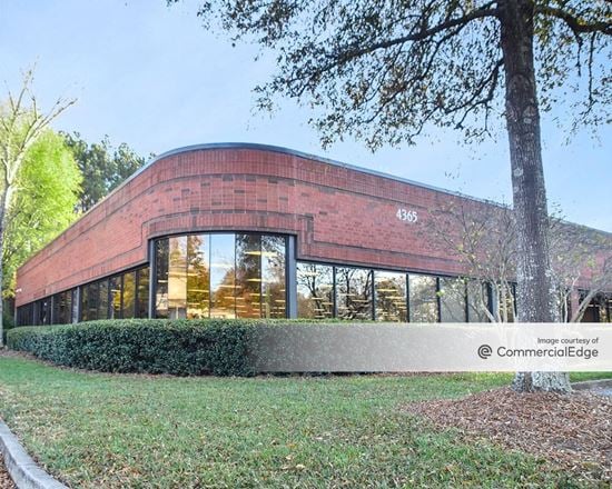 Chattahoochee Corners - 4365 River Green Pkwy