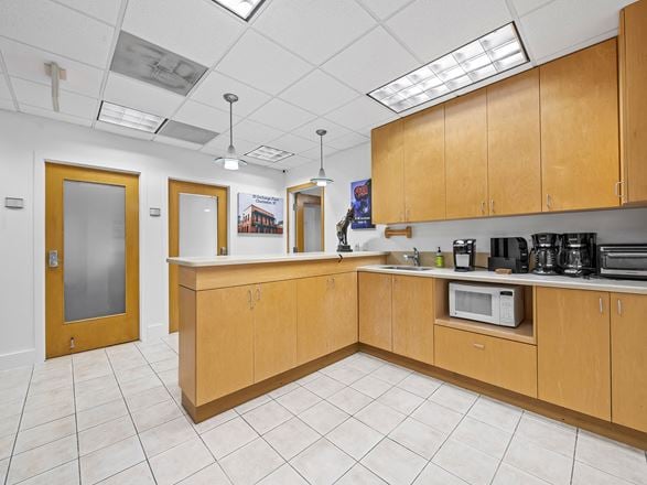 2803 E Commercial Blvd