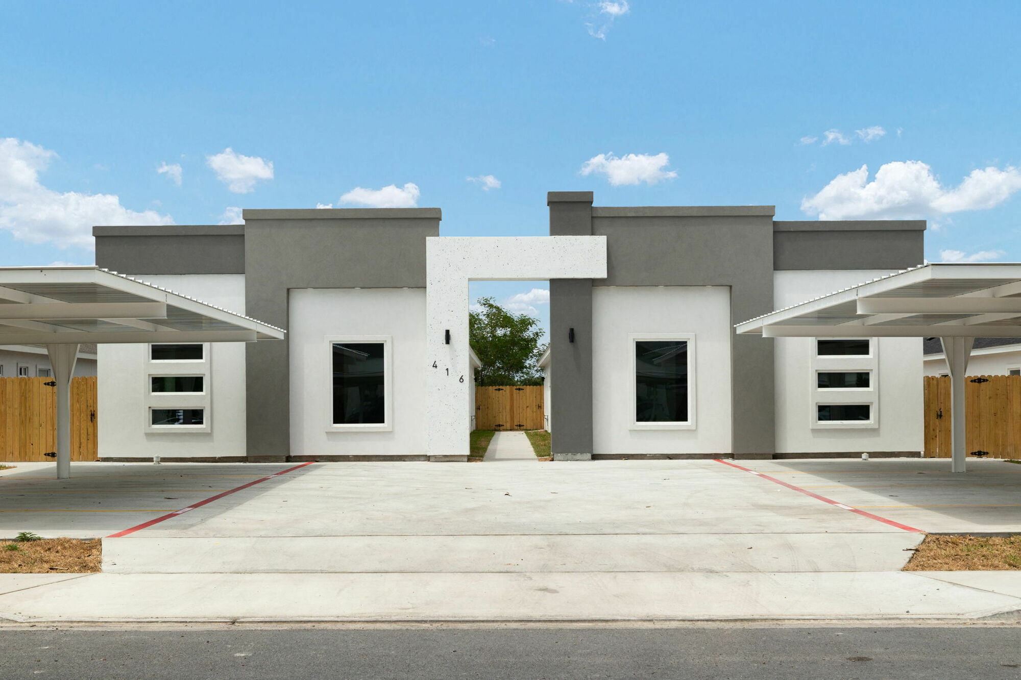 412 & 416 E. Acacia St., 