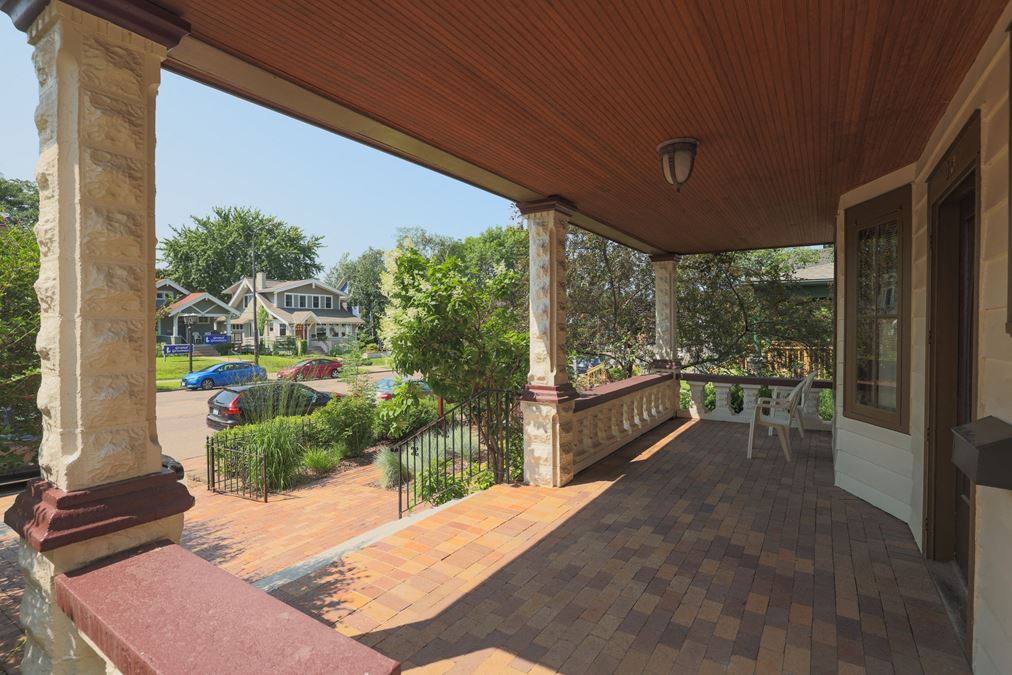 951 Grand Avenue Professional Building