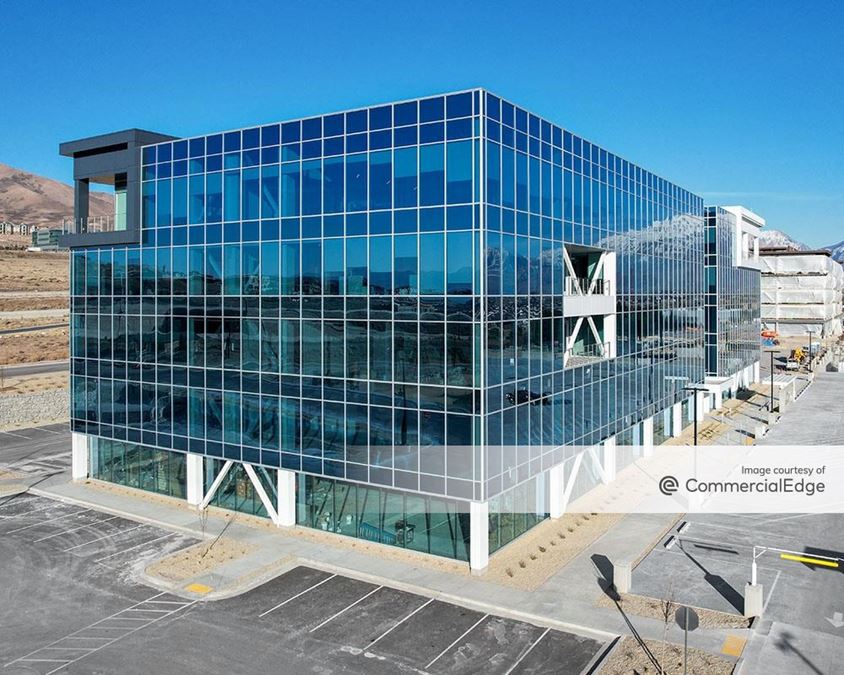 Innovation Pointe - Building 3
