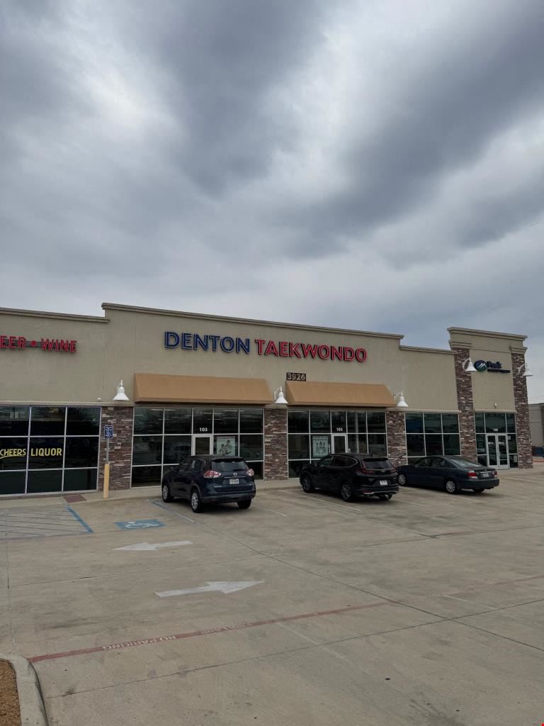 TEASLEY TOWN SQUARE - Sublease Ste 103