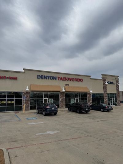TEASLEY TOWN SQUARE - Sublease Ste 103