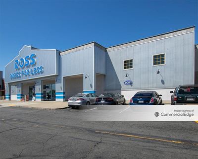Fruitvale Station Shopping Center
