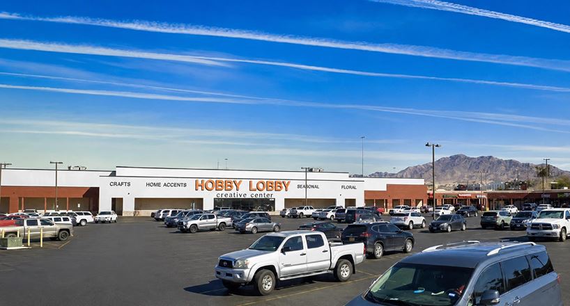 Retail space for Rent at 7930 N Mesa St in El Paso