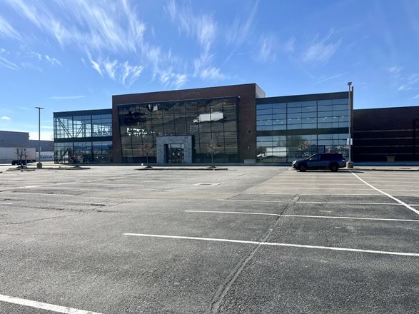 Former LA Fitness