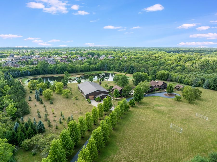 Sprawling PUD or Commercial Usage Opportunity in Frankfort