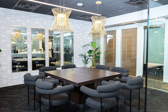 Lucid Private Offices - 511 East John West Carpenter Freeway