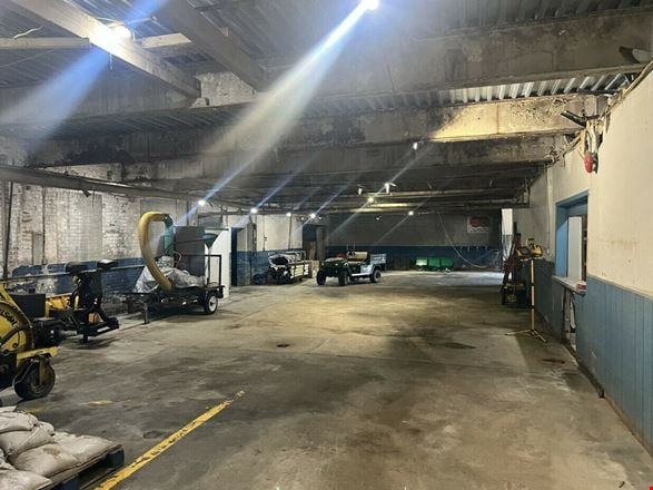12,250 SF Commercial Property