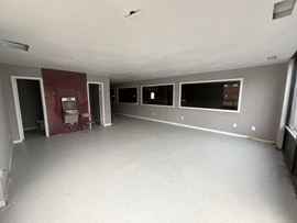 2441 N Main St