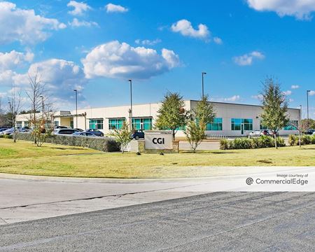 Photo of commercial space at 2100 Digby Drive in Belton