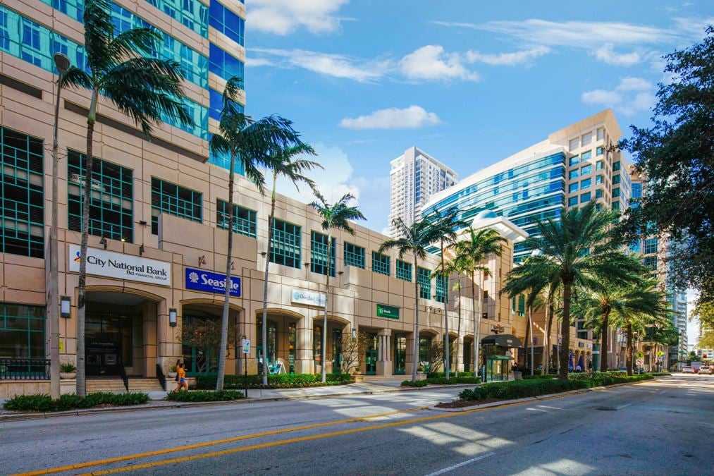 Las Olas Centre