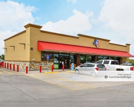 Retail space for Rent at 9111 FM 812 in Austin