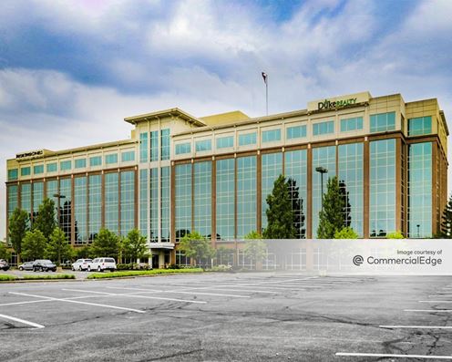 Six Parkwood Crossing