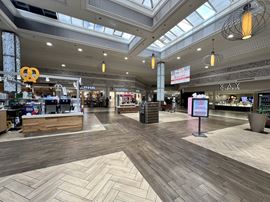 Acadiana Mall For Lease