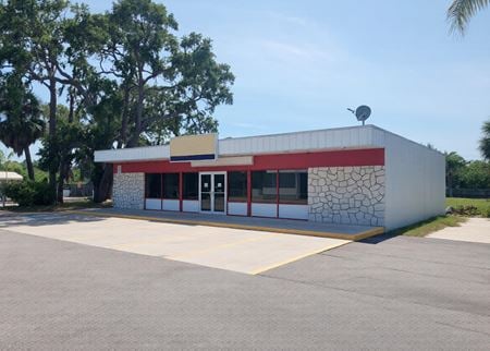 Retail space for Rent at 6630 15th Street East in Sarasota