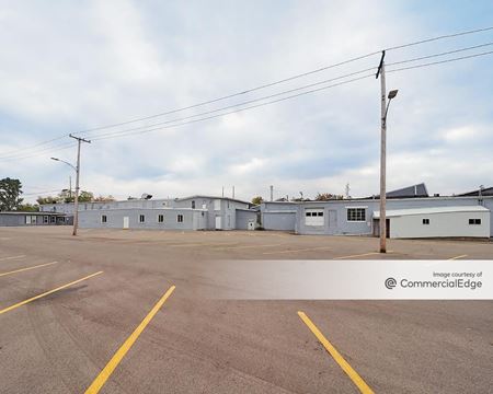 Commercial space for Rent at 507 Industrial Road in Marshall
