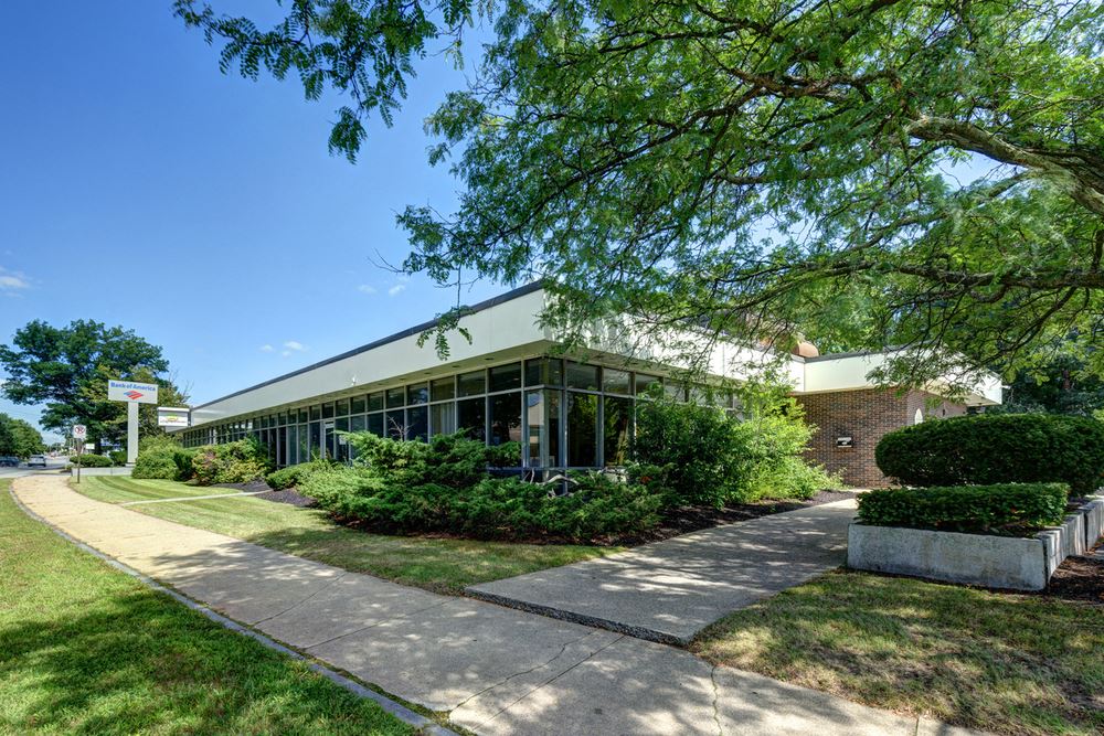 135 Daniel Webster Highway