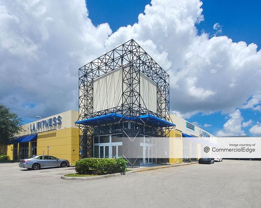 1901 West 39th Street, Hialeah Retail Space For Lease