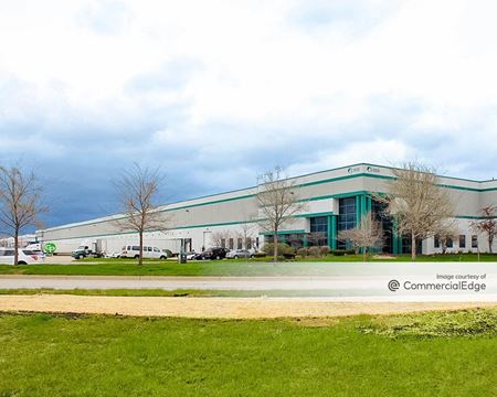 Industrial space for Rent at 1000 Veterans Pkwy in Bolingbrook