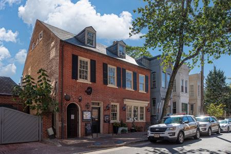Retail space for Sale at 110 S Pitt St in Alexandria