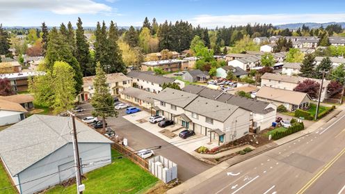 Woodland Park Apartments