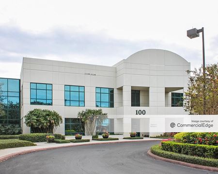Photo of commercial space at 100 Fountain Pkwy North in St. Petersburg