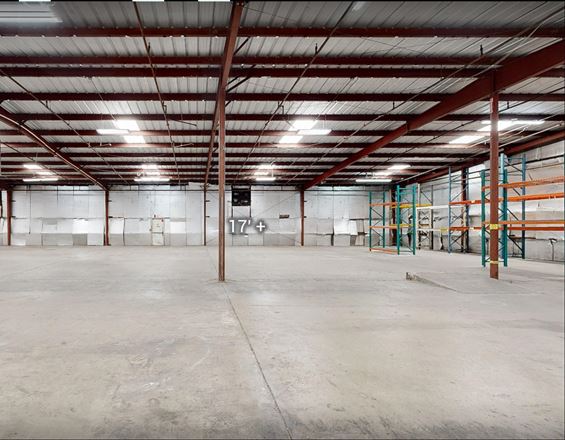 Commerce Point | ±31,250 SF Showroom & Warehouse