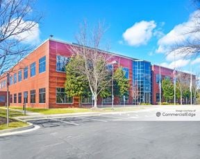 Innsbrook Corporate Center - Highwoods Commons
