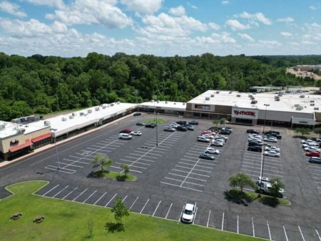 Retail space for Sale at 3403-3405 Pemberton Square Boulevard in Vicksburg