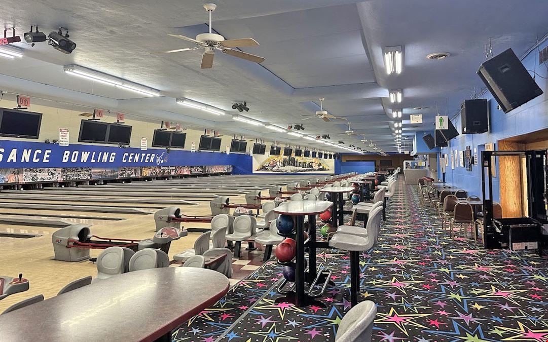 Renaissance Bowling Center