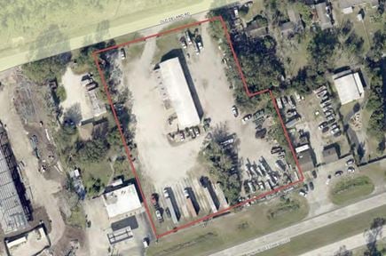 Daytona Industrial-Inside/Outside Storage