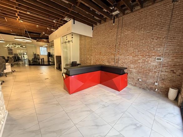Office/ Retail Lease Opportunity, Downtown Tampa