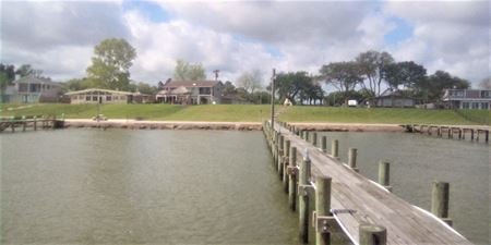 Land space for Sale at 5027 W Bayshore Dr in Bacliff
