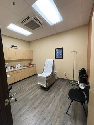 1653 E McMurray Blvd - Medical/Professional Office 7% CAP Investment Opportunity