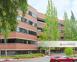 One Centerpointe
