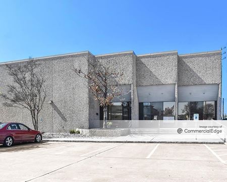 Industrial space for Rent at 2820 Oakmont Drive in Round Rock
