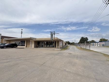 Industrial space for Sale at 4713 NW 10th St in Oklahoma City