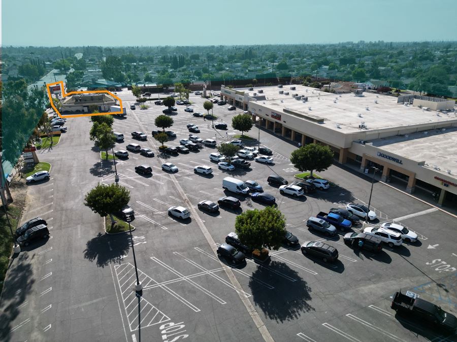 Pad Drive-Thru Restaurant | Wardlow + Norwalk