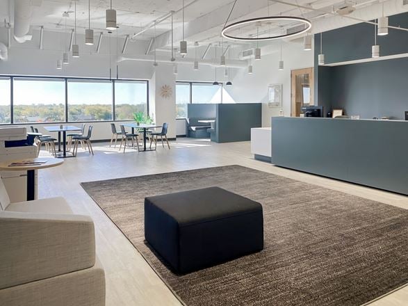 Regus - Westmont - Oakmont Plaza Drive