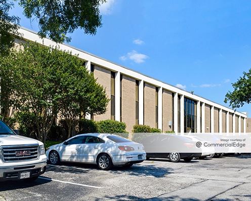 Brass Professional Center - Abilene & Bonham Buildings