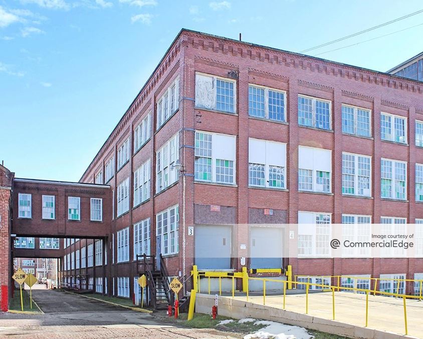 254 Main Street, Wadsworth Industrial Space For Lease