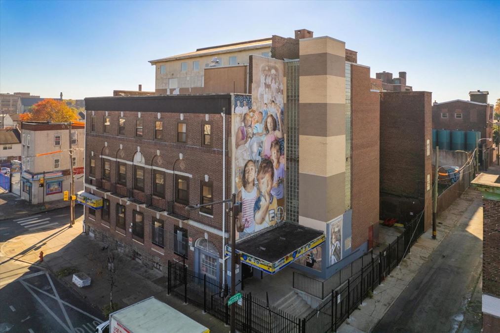18,720 SF Corner | Motivated Seller | 5% Seller Financing!