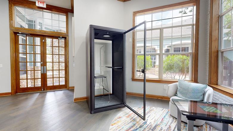 Apt CoWork - at Cottonwood Ridgeview