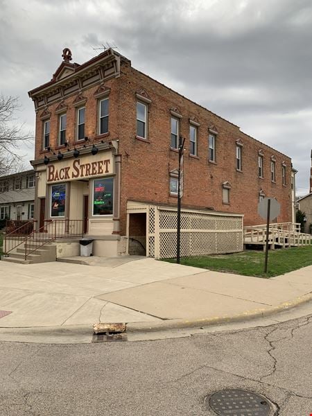 Retail space for Sale at 959 9th St in LaSalle