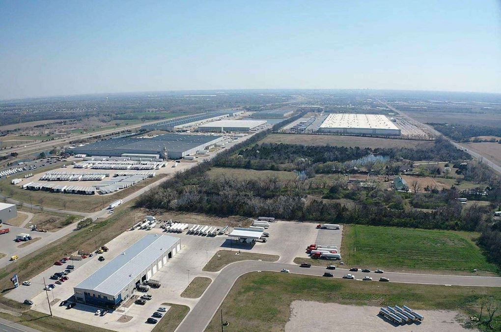 Amazon 81 Speedway 9.18 Acres