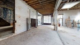900 Grand St